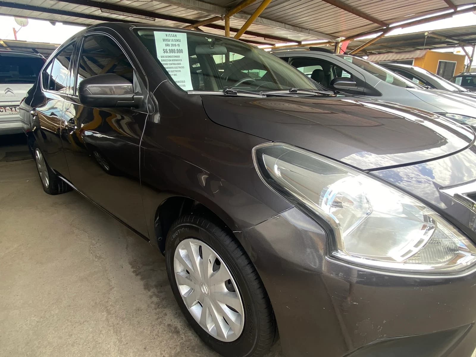 Nissan Versa — foto 4